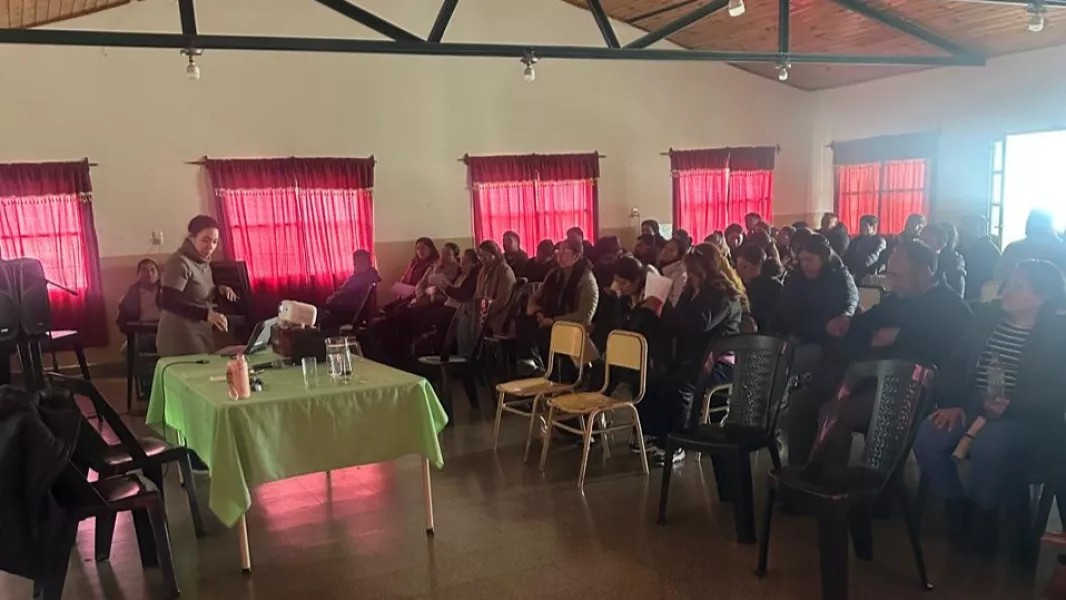 103739 capacitacion en santa victoria oeste sobre abordaje de delitos contra la integridad sexual en el ambito escolar